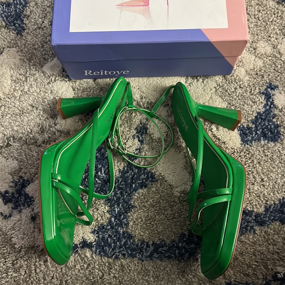 Reitoye Green Women’s Heel Sandals Size 12 - Picture 3 of 6